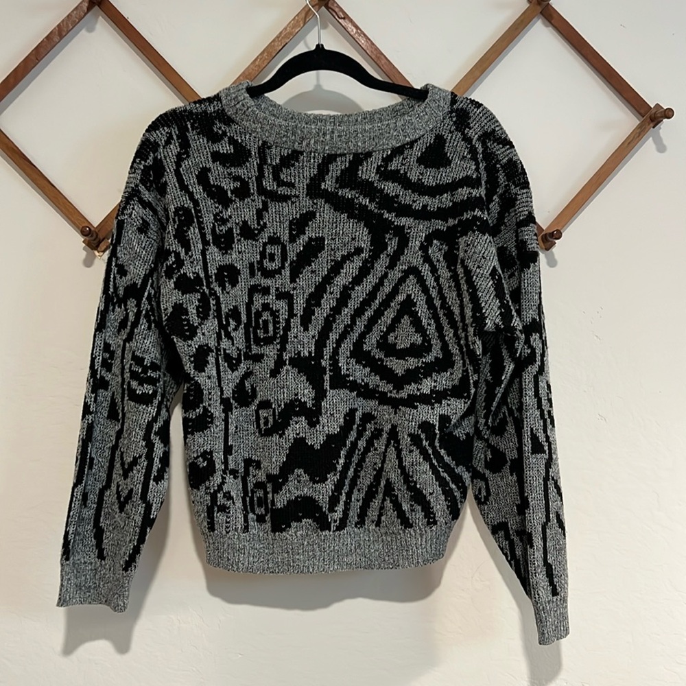 Vintage 90s animal print sweater